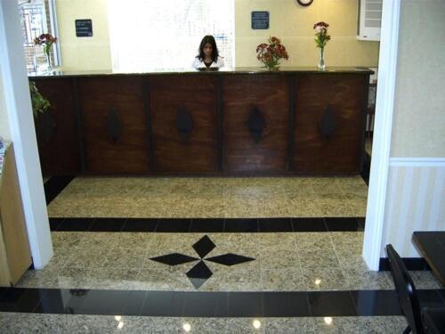 Travelers Inn & Suites Sumter Buitenkant foto