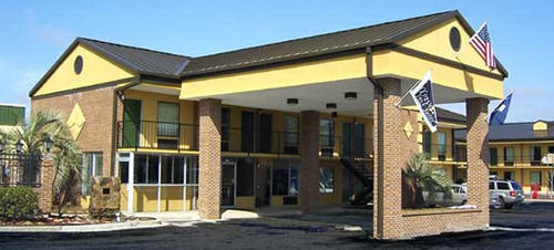 Travelers Inn & Suites Sumter Buitenkant foto