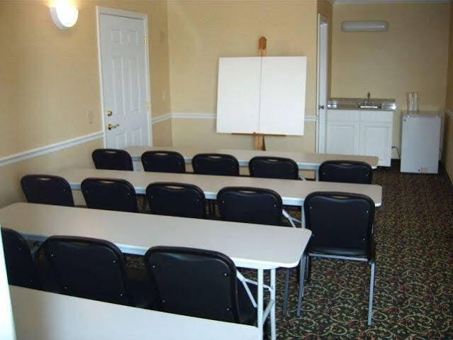 Travelers Inn & Suites Sumter Buitenkant foto